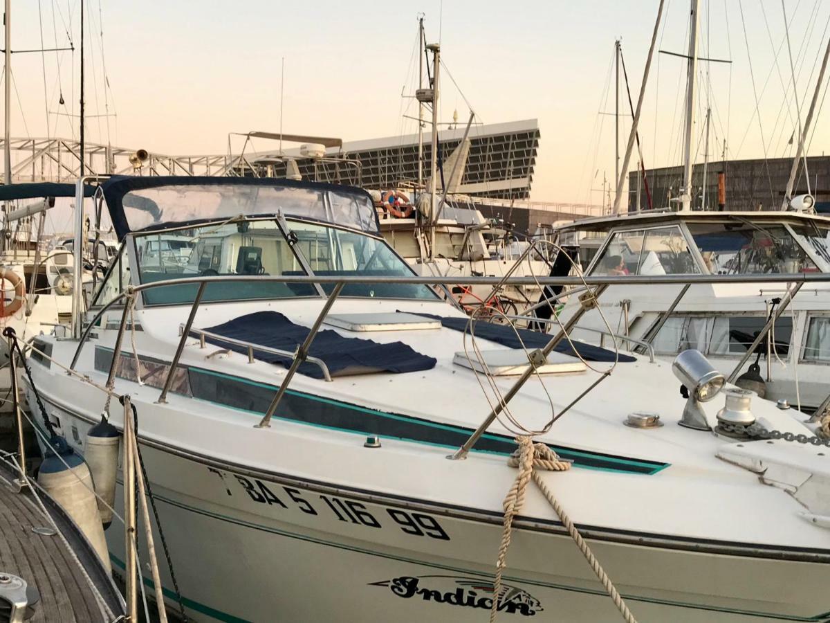 Yacht Experience Barcelona Hotel Сант Адриа де Бесос Екстериор снимка