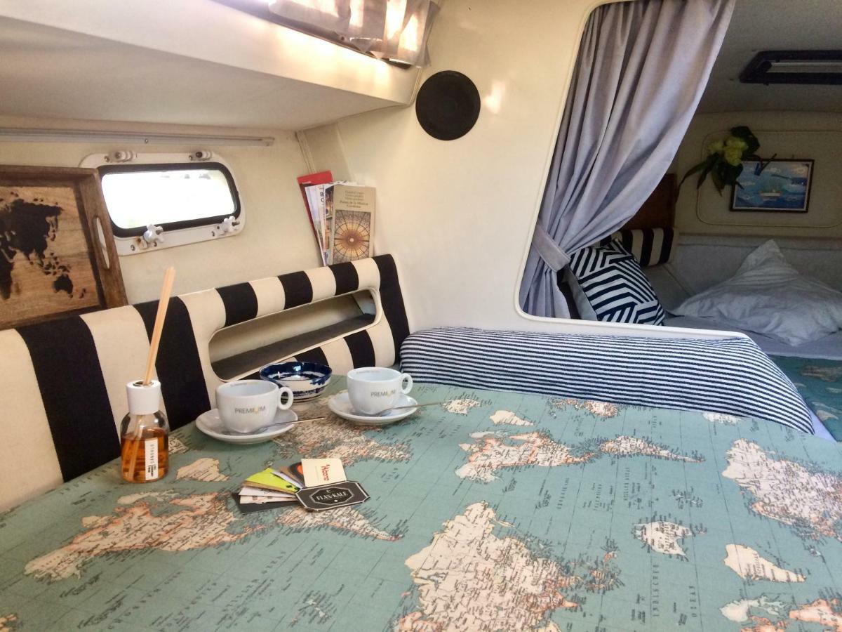 Yacht Experience Barcelona Hotel Сант Адриа де Бесос Екстериор снимка