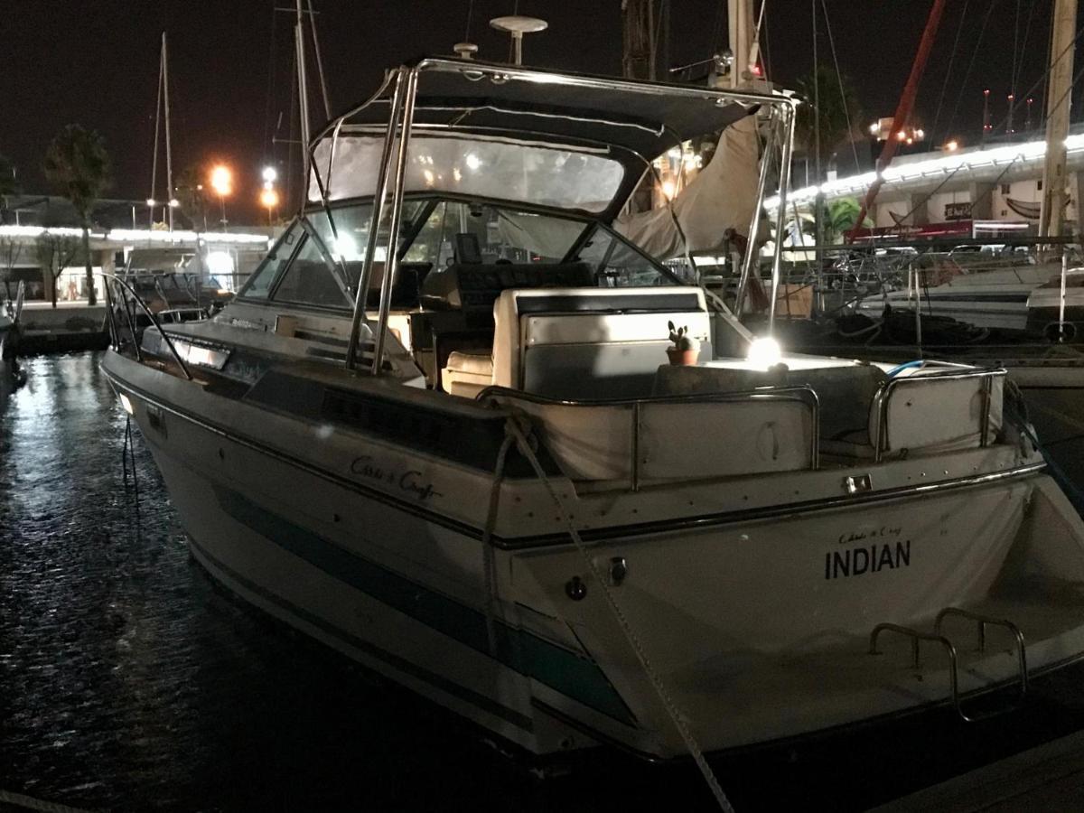 Yacht Experience Barcelona Hotel Сант Адриа де Бесос Екстериор снимка